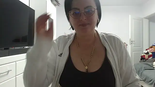 Amandamuller1982 online show from 11/02/25, 03:47