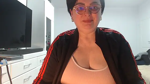 Amandamuller1982 online show from 04/03/26, 08:07