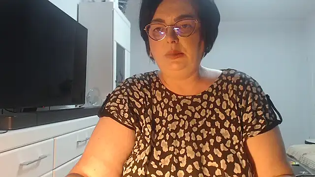 Amandamuller1982 online show from 05/06/26, 08:47