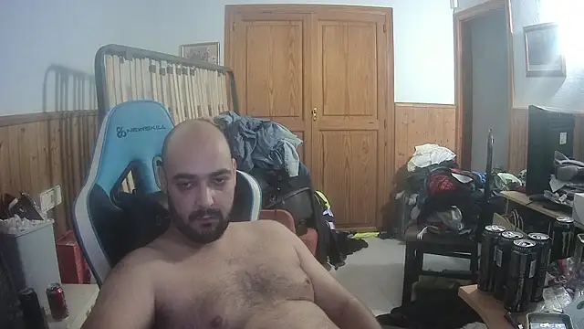 Snapshot of chicomallorca96 chatting on 10/12/25, 02:27 chicomallorca96 online show from 10/12/25, 02:27