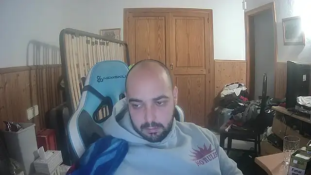 Snapshot of chicomallorca96 chatting on 12/01/25, 07:19 chicomallorca96 online show from 12/01/25, 07:19