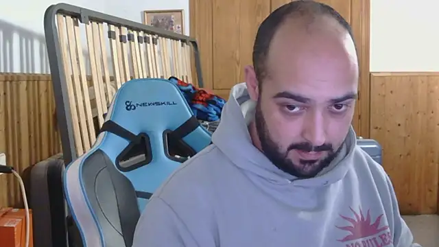 Snapshot of chicomallorca96 chatting on 02/16/26, 04:47 chicomallorca96 online show from 02/16/26, 04:47