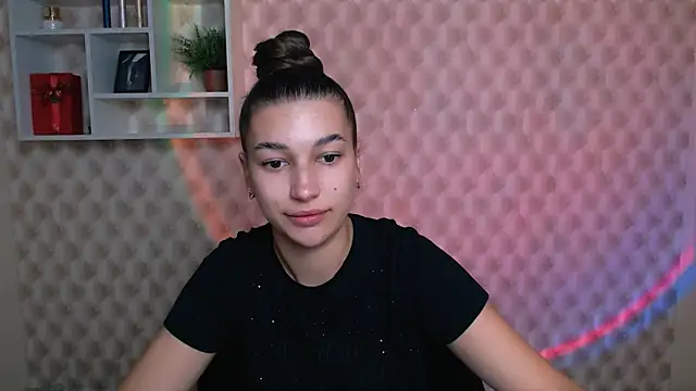 KarolinaRosse  online show from 10/01/25, 05:02