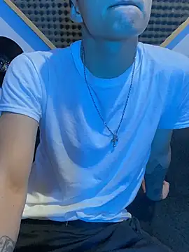 SkinnyHot444 online show from 02/08/25, 07:38