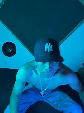 SkinnyHot444 online show from 02/18/25, 04:16