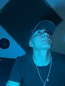 SkinnyHot444 online show from 03/09/25, 02:21