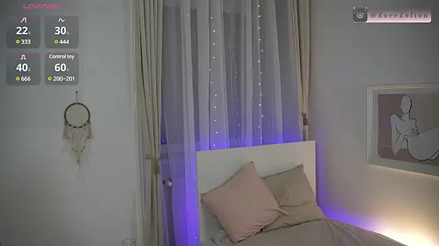 Snapshot of ZoeeZolton chatting on 01/04/25, 03:07 ZoeeZolton online show from 01/04/25, 03:07