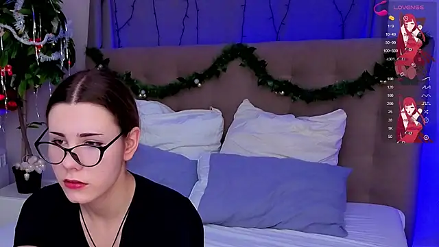 Bella Murrr online show from 12/25/24, 12:15