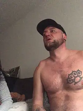 Snapshot of zra_andre chatting on 12/21/24, 12:27 zra andre online show from 12/21/24, 12:27