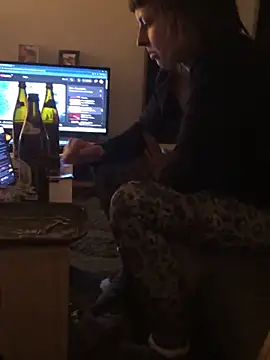 Snapshot of zra_andre chatting on 02/08/25, 06:01 zra andre online show from 02/08/25, 06:01