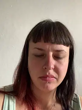 Snapshot of zra_andre chatting on 02/21/26, 01:01 zra andre online show from 02/21/26, 01:01