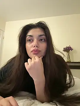 Snapshot of Sweet_Khalifa_ chatting on 12/13/24, 06:05 Sweet Khalifa  online show from 12/13/24, 06:05