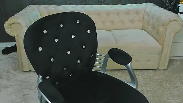 Snapshot of anemarieejolie chatting on 02/14/25, 08:26 anemarieejolie online show from 02/14/25, 08:26