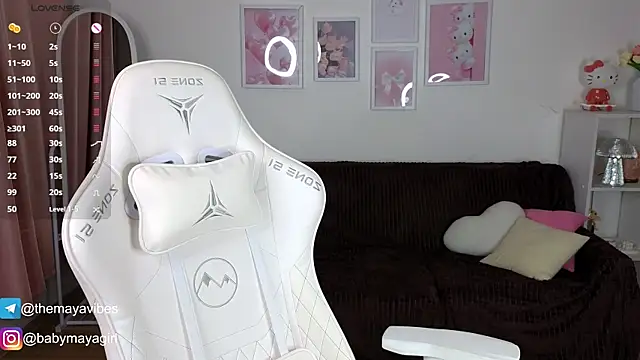 Maya Rave online show from 10/22/25, 03:51