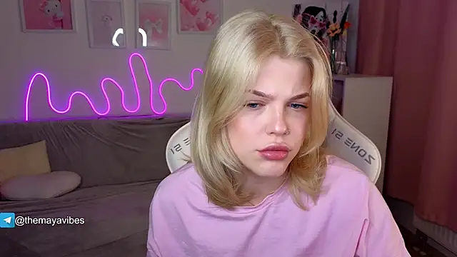 Maya Rave online show from 02/10/26, 03:32