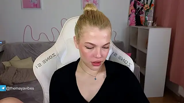 Maya Rave online show from 03/06/26, 03:36