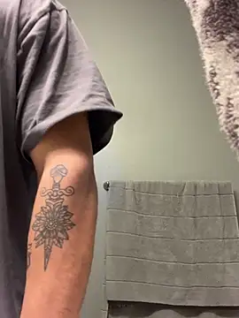 LATINMOBB online show from 12/14/24, 10:50