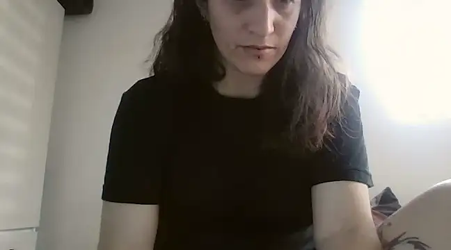 Snapshot of hanamy_joha chatting on 12/12/24, 10:09 hanamy joha online show from 12/12/24, 10:09