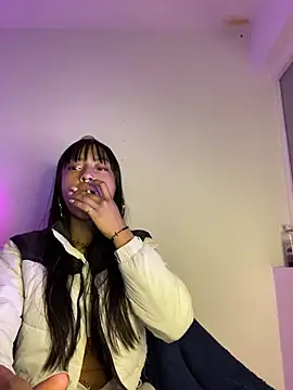 bonnie 18x online show from 02/27/25, 02:32