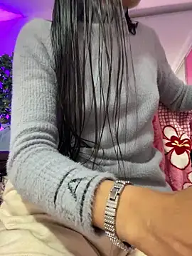 bonnie 18x online show from 11/10/25, 04:22