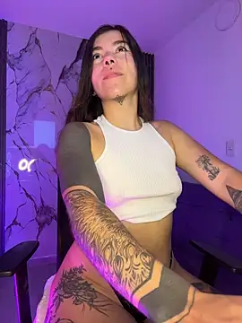 luccianagreyy online show from 05/20/26, 11:27