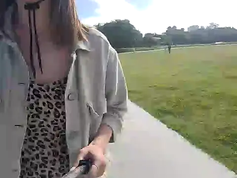 M1lfa online show from 12/20/24, 08:23