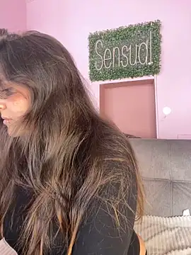 PoliBenett  online show from 01/06/25, 06:41