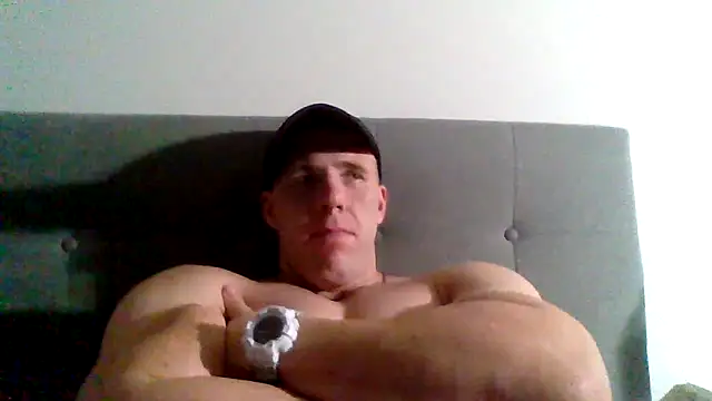 Snapshot of parkerxmuscle chatting on 01/02/25, 11:52 parkerxmuscle online show from 01/02/25, 11:52