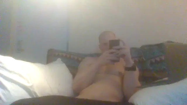 Snapshot of parkerxmuscle chatting on 09/17/25, 08:21 parkerxmuscle online show from 09/17/25, 08:21