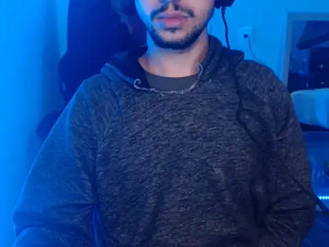 Snapshot of anjonoturno1 chatting on 02/14/25, 07:38 anjonoturno1 online show from 02/14/25, 07:38