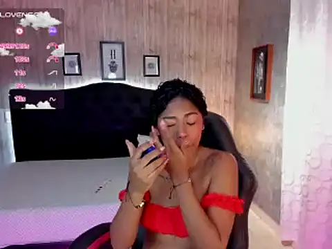 Snapshot of Edelaine_rogers chatting on 01/08/25, 06:52 Edelaine rogers online show from 01/08/25, 06:52