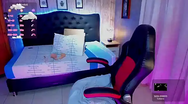 Snapshot of Edelaine_rogers chatting on 01/22/25, 11:23 Edelaine rogers online show from 01/22/25, 11:23