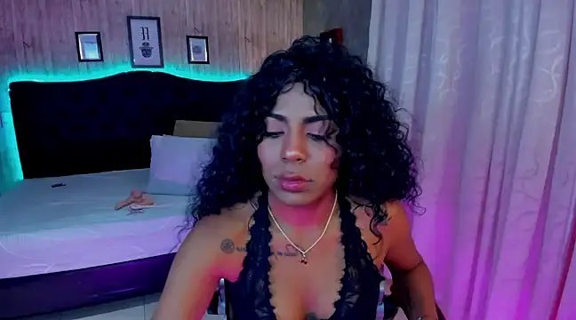 Snapshot of Edelaine_rogers chatting on 01/24/25, 08:02 Edelaine rogers online show from 01/24/25, 08:02