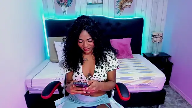 Snapshot of Edelaine_rogers chatting on 09/14/25, 05:39 Edelaine rogers online show from 09/14/25, 05:39