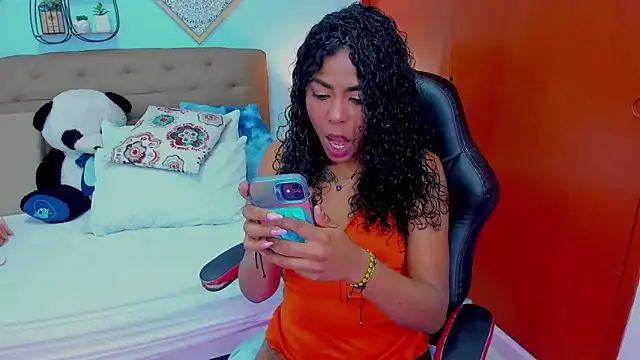 Snapshot of Edelaine_rogers chatting on 02/24/26, 05:49 Edelaine rogers online show from 02/24/26, 05:49