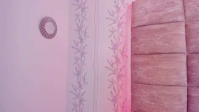 HazelMoret online show from 02/10/25, 06:13