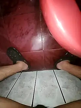 Snapshot of HardDick2 chatting on 11/30/25, 11:20 HardDick2 online show from 11/30/25, 11:20