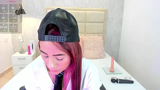 ValeryPettry 1 online show from 01/28/25, 01:27