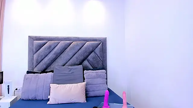 ValeryPettry 1 online show from 02/16/25, 12:52