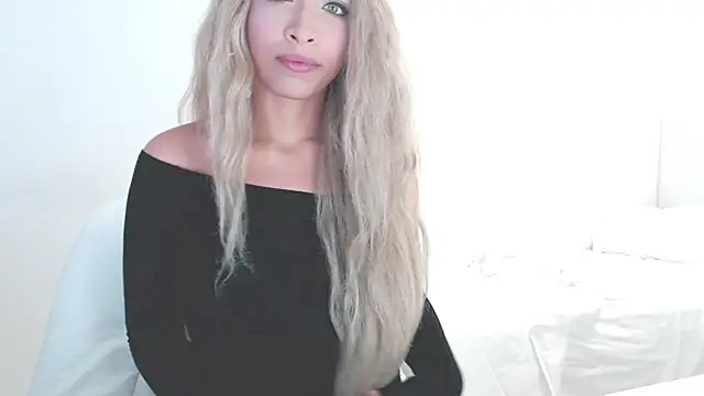 liadivina online show from 12/04/25, 04:11