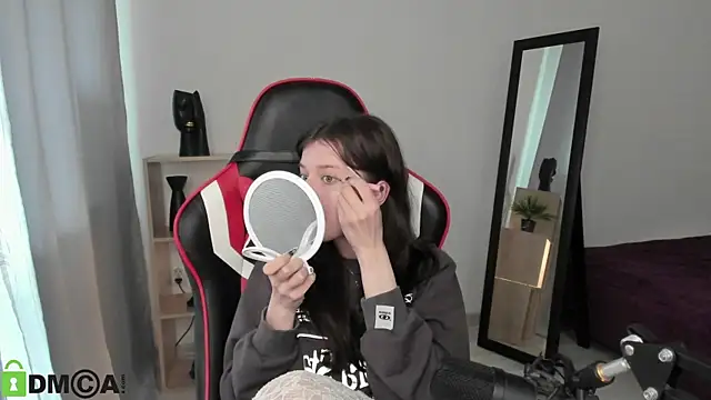 Este Glen online show from 03/13/25, 12:13