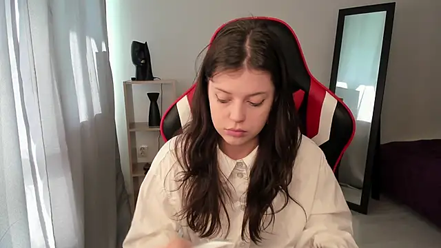 Este Glen online show from 03/23/25, 07:42