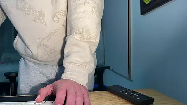 Snapshot of Dylansd chatting on 12/31/24, 04:49 Dylansd online show from 12/31/24, 04:49