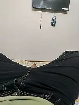 Snapshot of mona99966 chatting on 10/21/25, 08:04 mona99966 online show from 10/21/25, 08:04