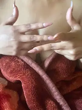 Snapshot of cum-to-nicky chatting on 01/21/25, 06:43 cum-to-nicky online show from 01/21/25, 06:43