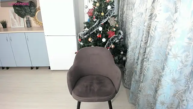 BettyBloom69 online show from 12/19/24, 07:40