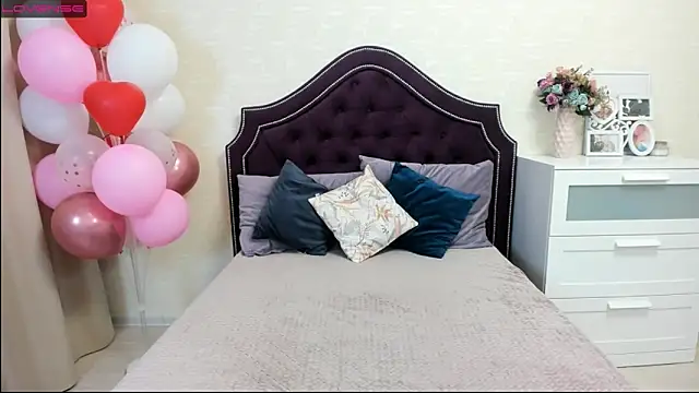 BettyBloom69 online show from 02/17/25, 04:31