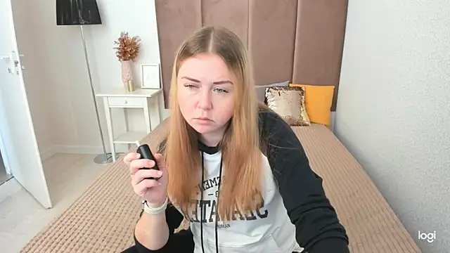 BettyBloom69 online show from 10/07/25, 04:53