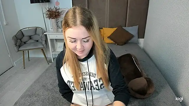 BettyBloom69 online show from 10/31/25, 04:46