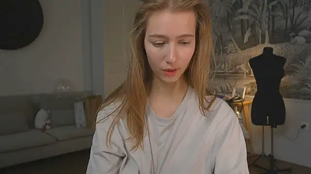 solar bella online show from 01/04/25, 02:04